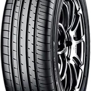 Yokohama Bluearth-Xt Ae61 235/55R19 105V